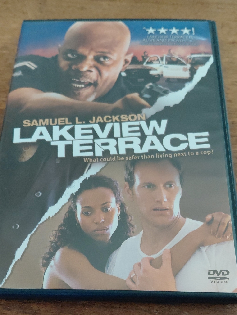Samuel L. Jackson Lakeview Terrace DVD